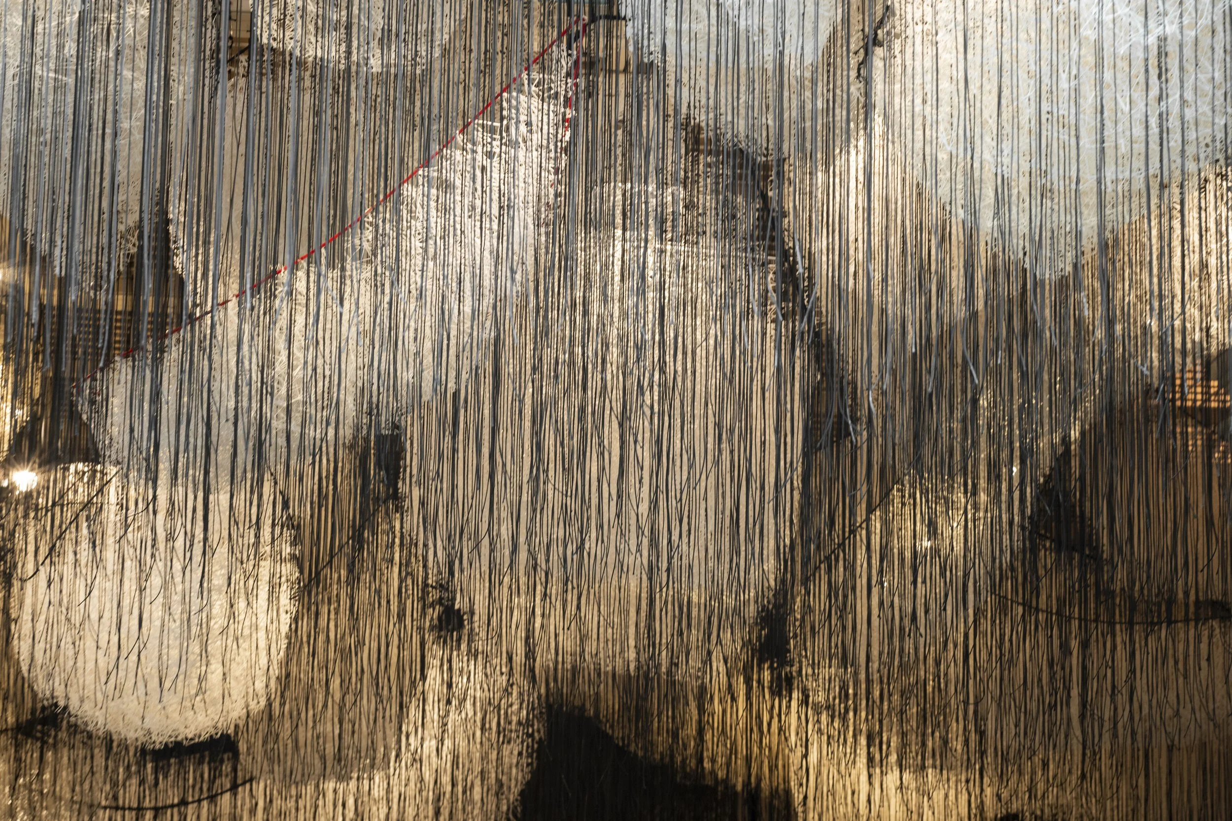 CHIHARU SHIOTA–塩田千春